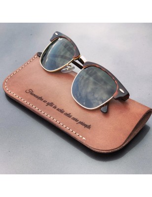 Toc de ochelari din piele personalizat