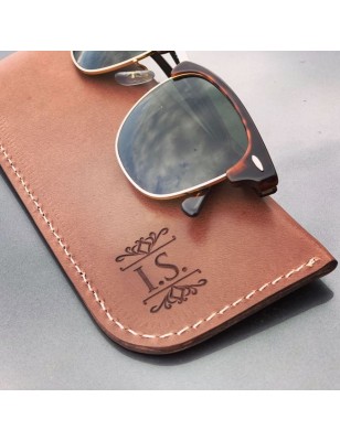 Toc de ochelari din piele personalizat