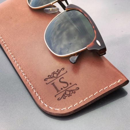 Toc de ochelari din piele personalizat