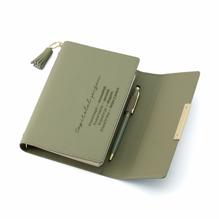 Agenda eleganta personalizata – Capitolul 60, cadou aniversar pentru femei Agenda eleganta personalizata – Capitolul 60, cadou aniversar pentru femei